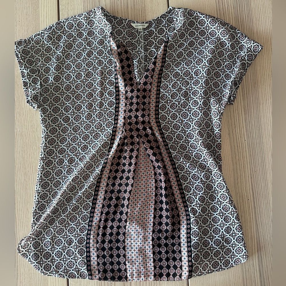 Max Studio geometric bohemian print t neck tunic- Size Small